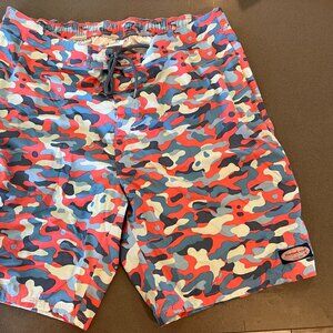 Vineyard Vines 2XL Board Shorts - Red, White, Blue Camo